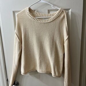 American eagle cream sweater
